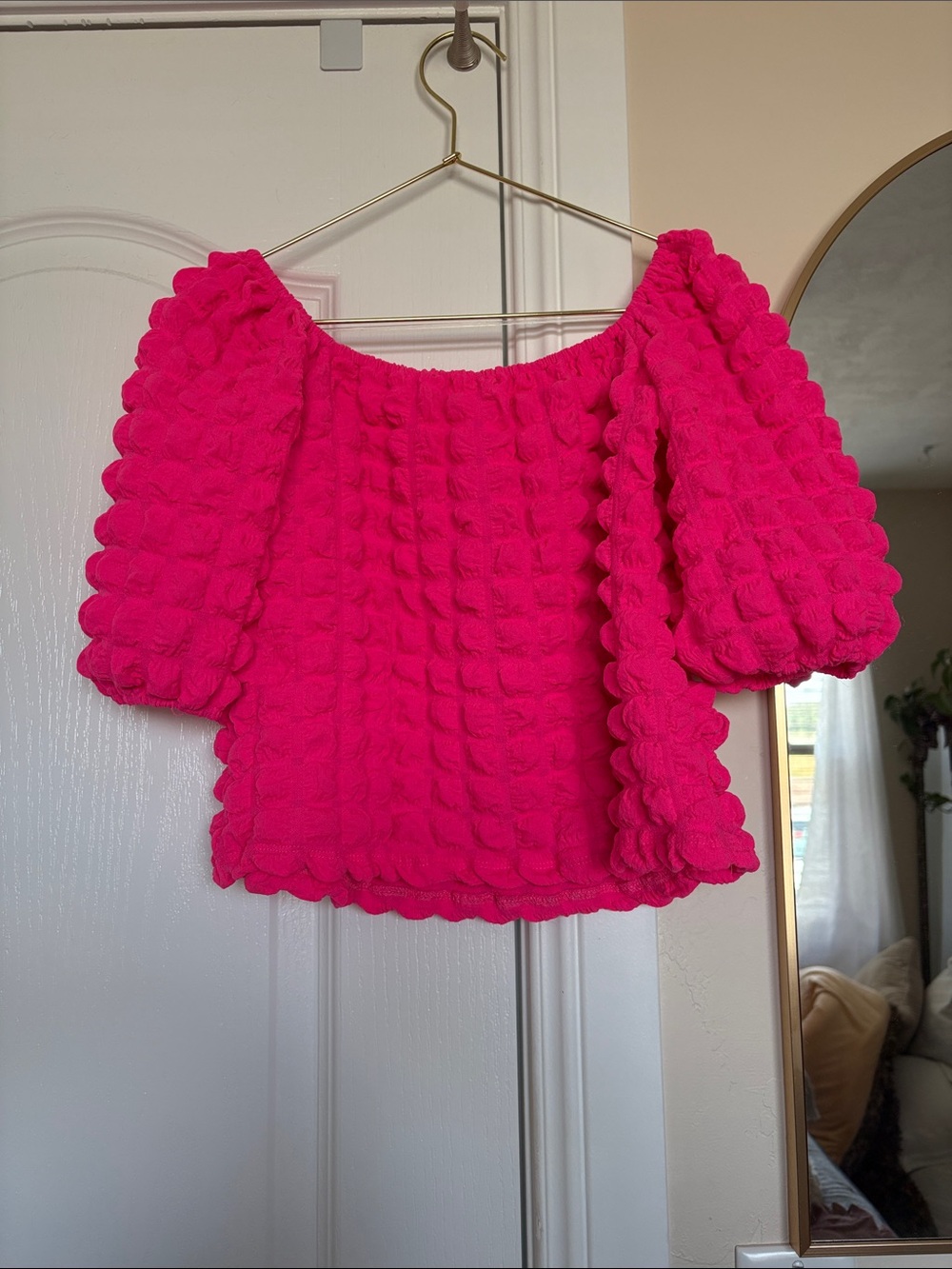 Off-Shoulder Hot Pink Textured Puff-Sleeve Crop Top